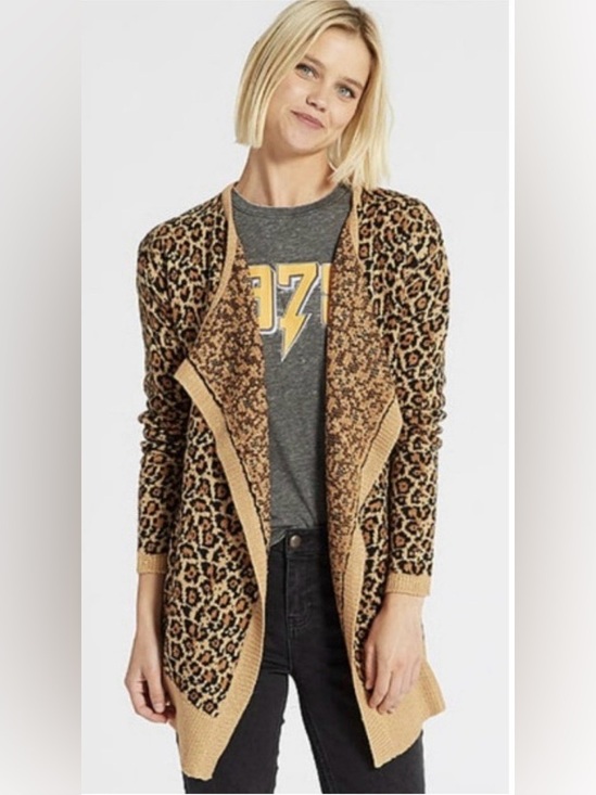 Adam Levine Collection Sweaters - Adam Levine Long Sleeve
Open Front Leopard
Print Cardigan Sweater. New SZ M